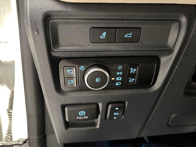 Certified 2023 Ford Expedition Max Platinum image 17
