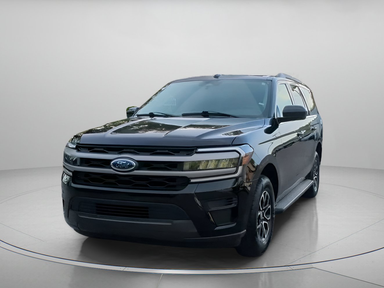 Certified 2024 Ford Expedition XLT RWD image 10