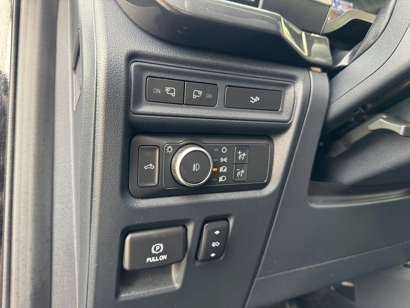 Certified 2022 Ford F150 XLT w/ Equipment Group 302A High image 21