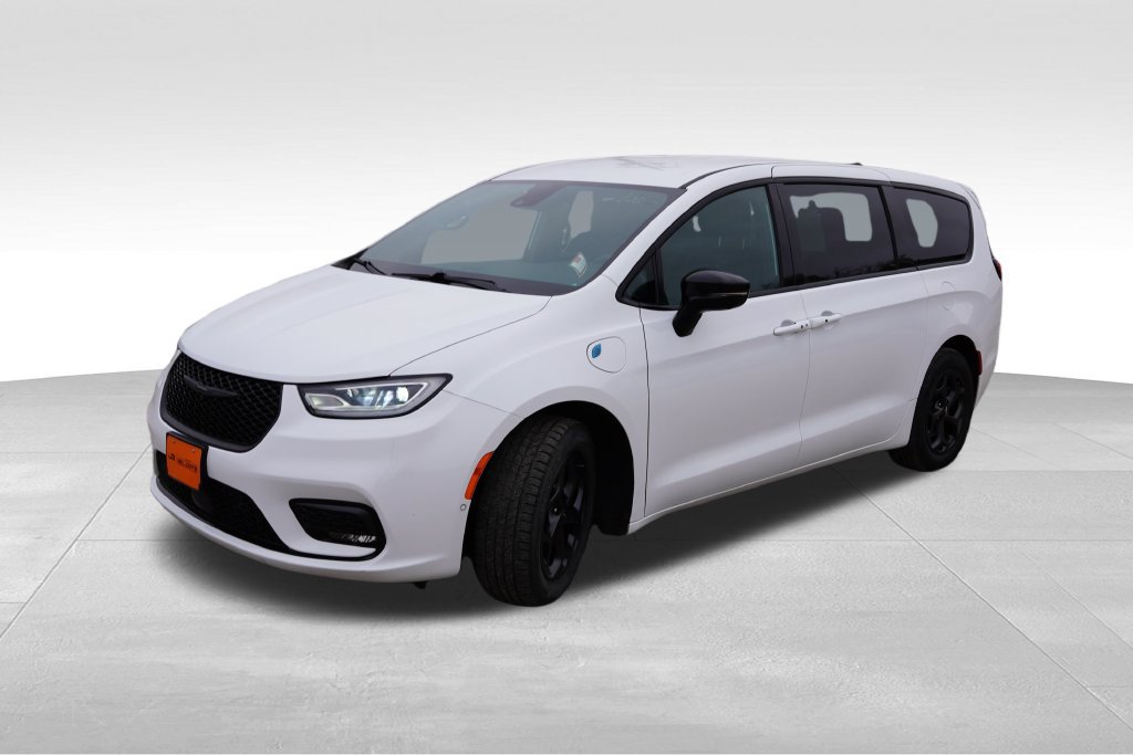 Used 2024 Chrysler Pacifica Limited FWD image 11