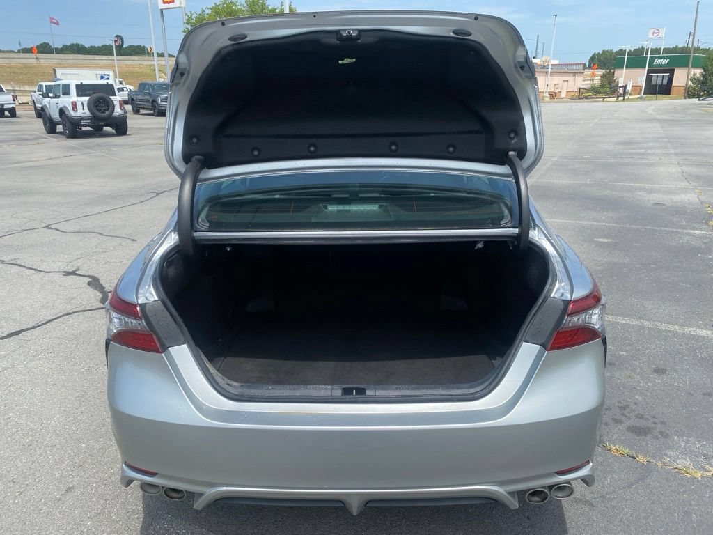 Used 2024 Toyota Camry XSE FWD image 9