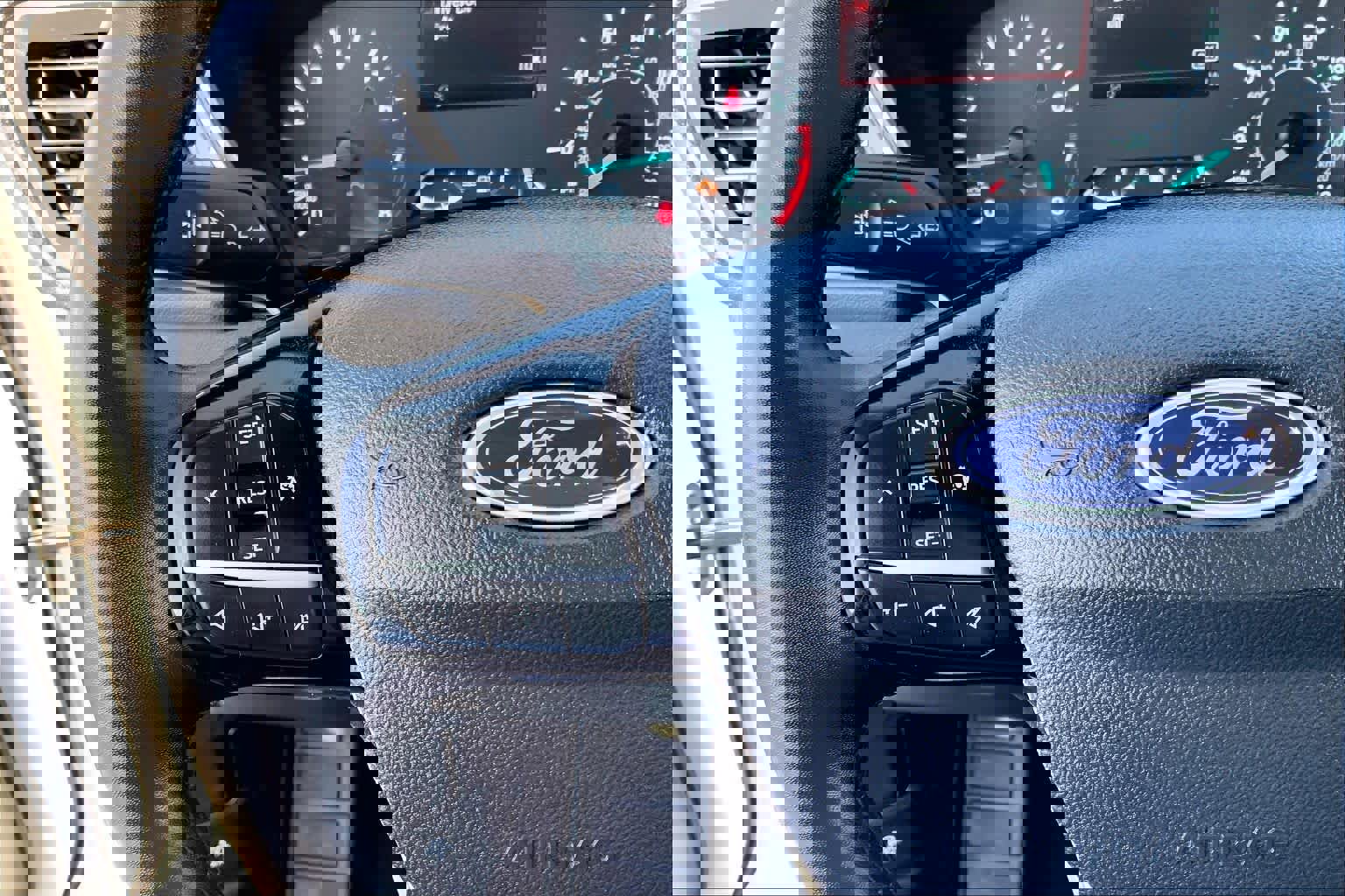 Certified 2022 Ford Escape SE w/ SE Sport Appearance Package FWD image 20