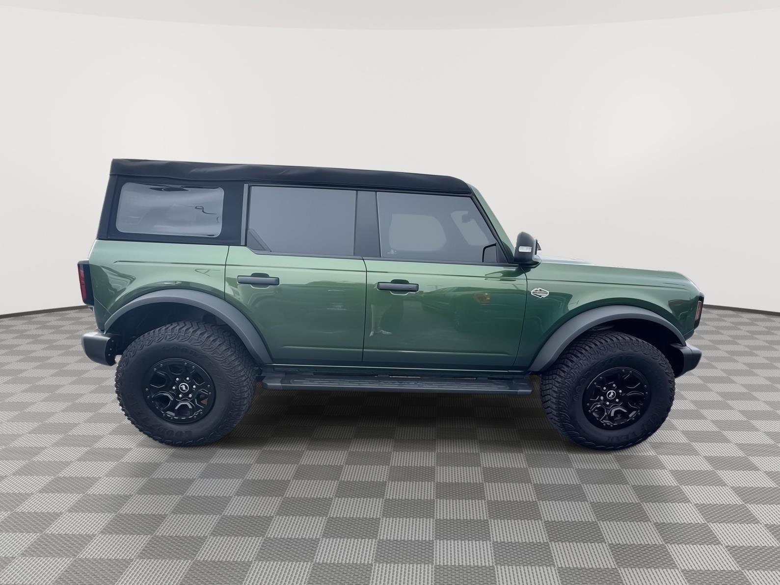 Certified 2023 Ford Bronco Wildtrak AWD/4WD image 17