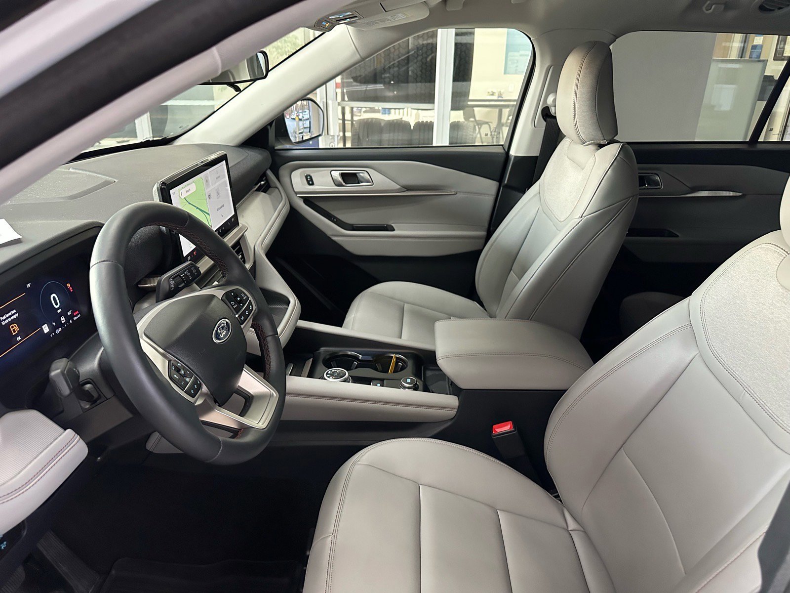 Certified 2025 Ford Explorer Active w/ Active Comfort Package image 17