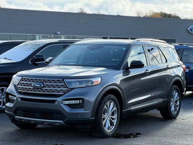 Certified 2023 Ford Explorer Limited image 3