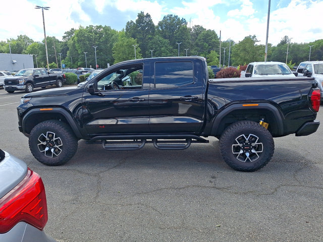 Used 2024 GMC Canyon AT4X AWD/4WD image 6
