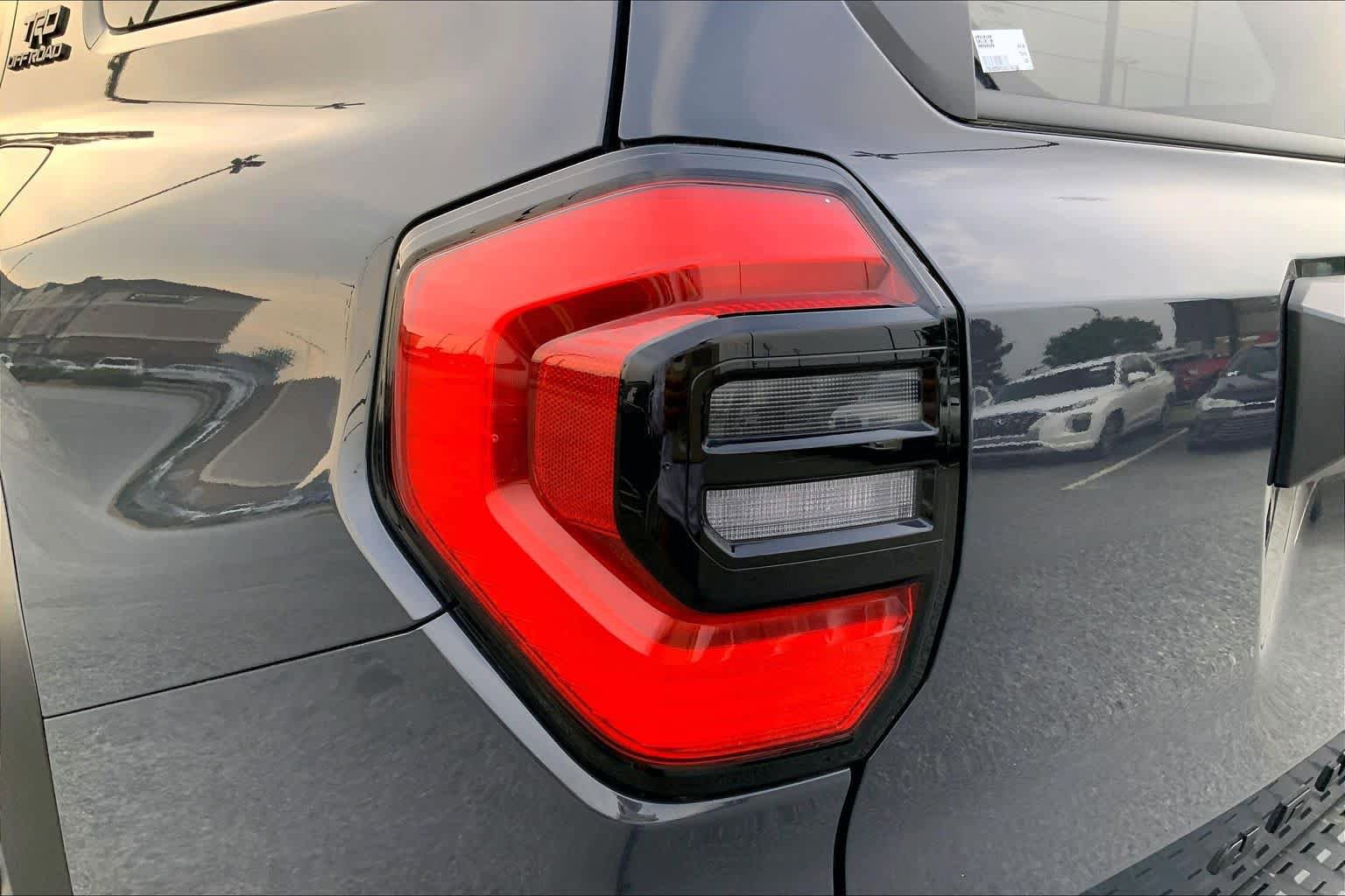 Used 2025 Toyota 4Runner TRD Off-Road Premium AWD/4WD image 26