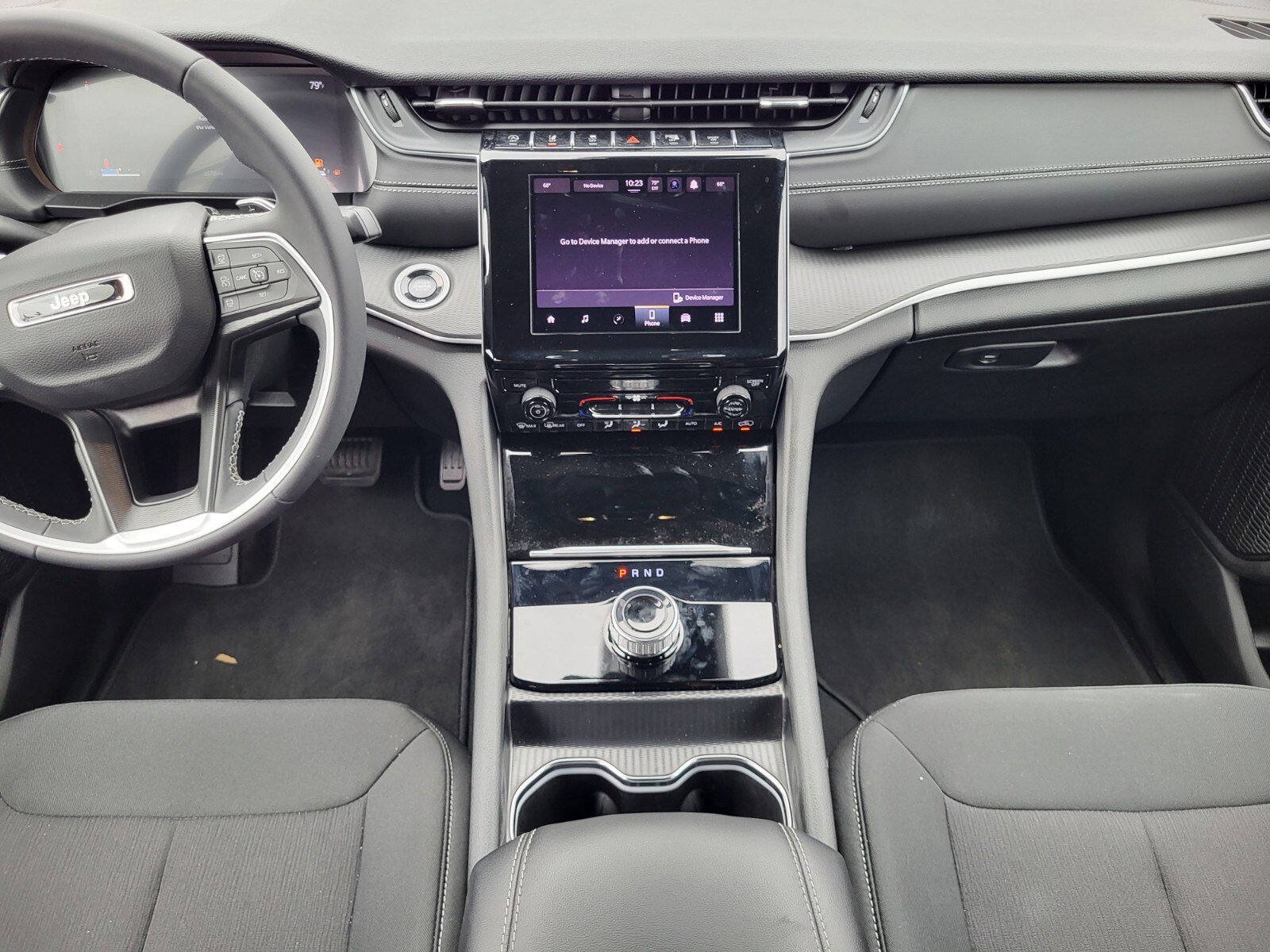 Used 2025 Jeep Grand Cherokee L Laredo image 15