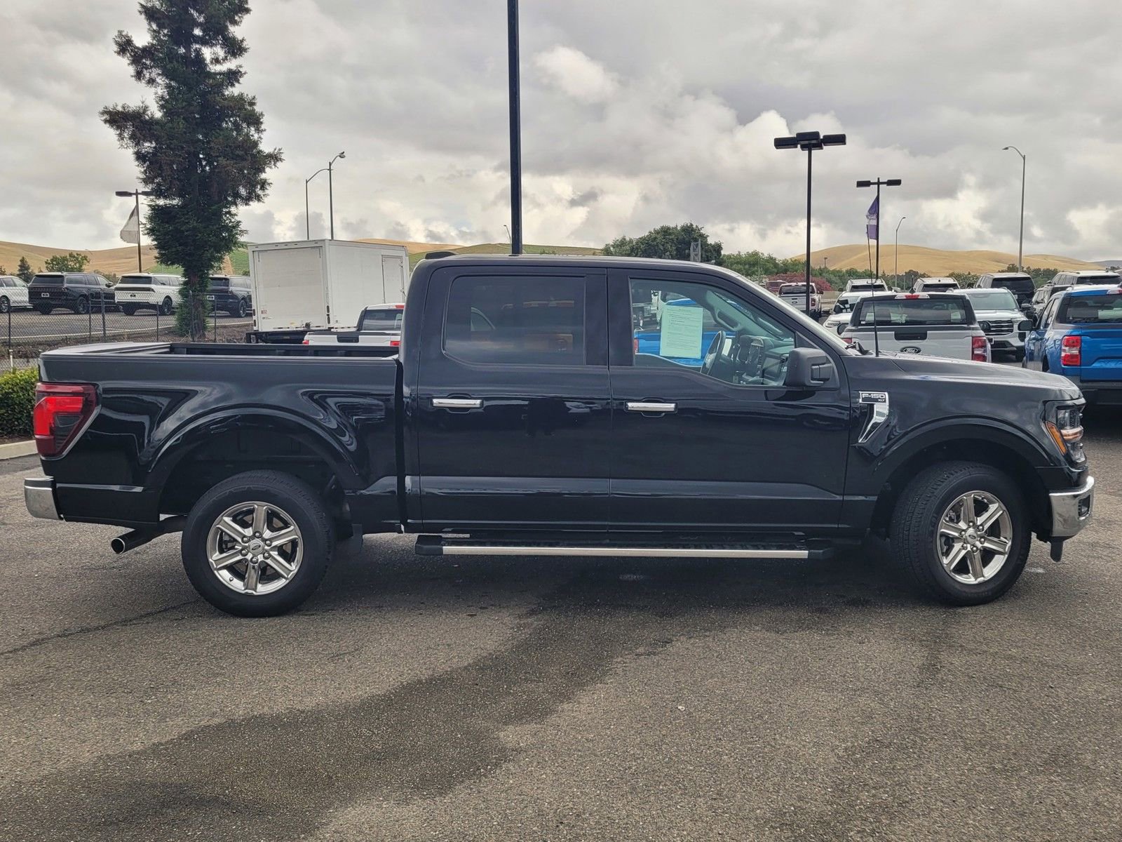 Certified 2025 Ford F150 XLT w/ Equipment Group 301A Standard RWD image 3
