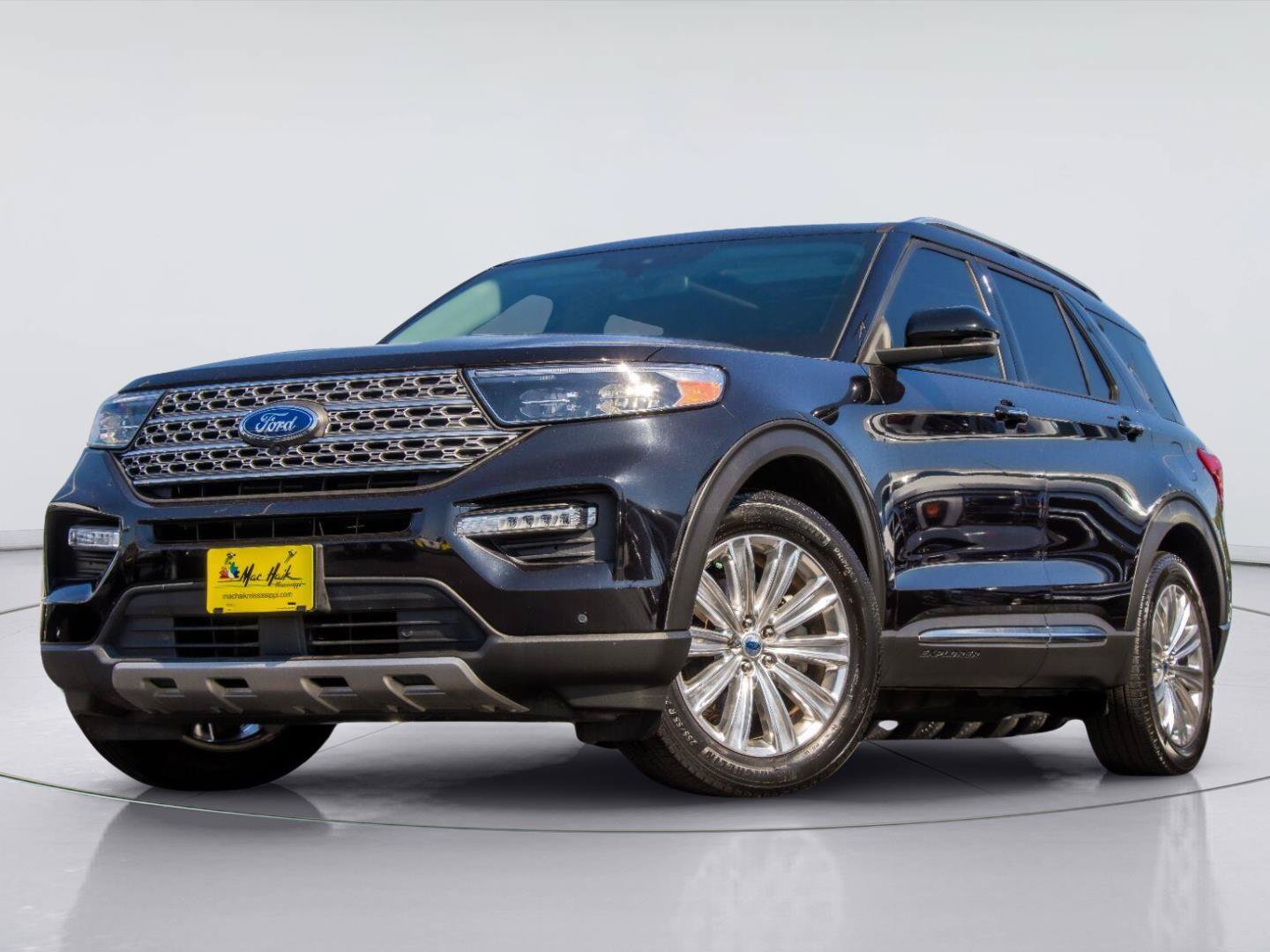 Certified 2024 Ford Explorer Limited w/ Limited Technology Package RWD image 1
