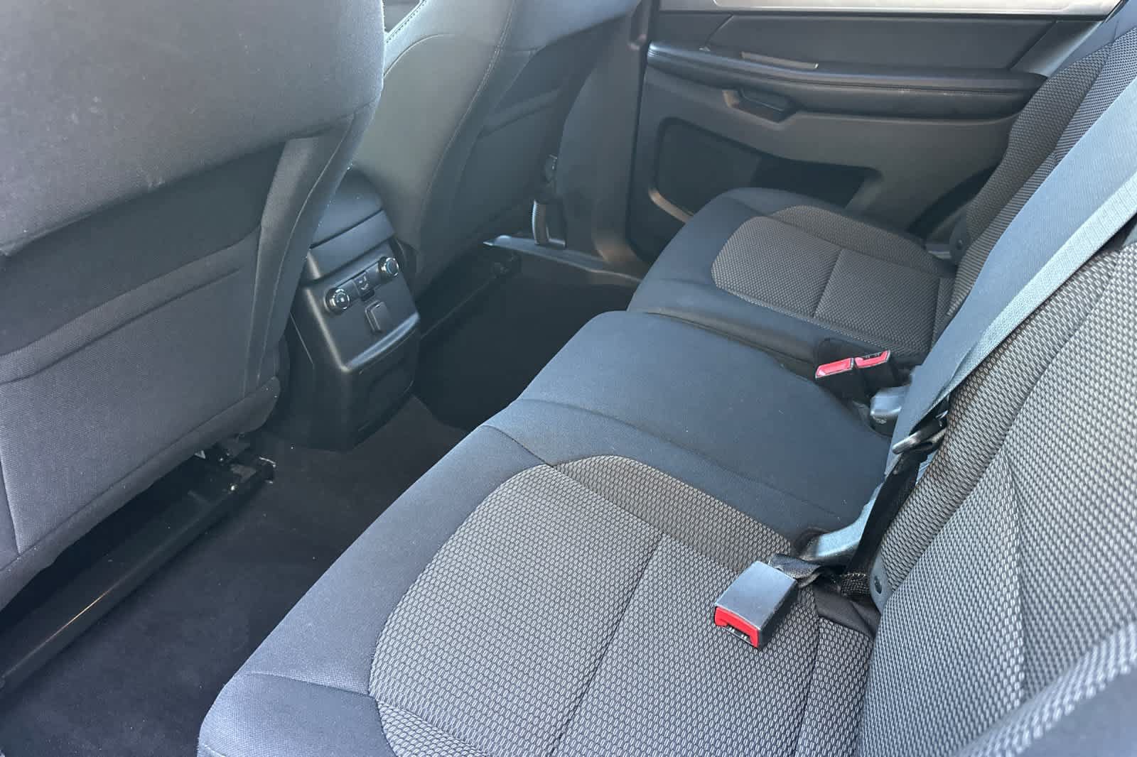 Certified 2019 Ford Explorer XLT w/ Equipment Group 201A AWD/4WD image 4