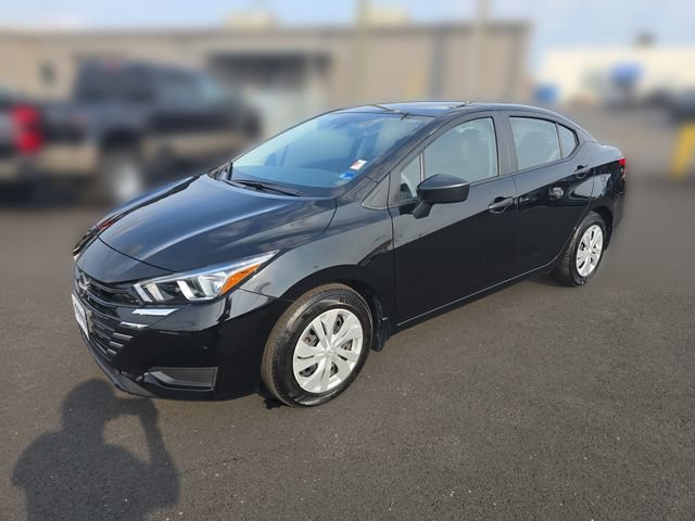 Used 2024 Nissan Versa S w/ Trunk Package