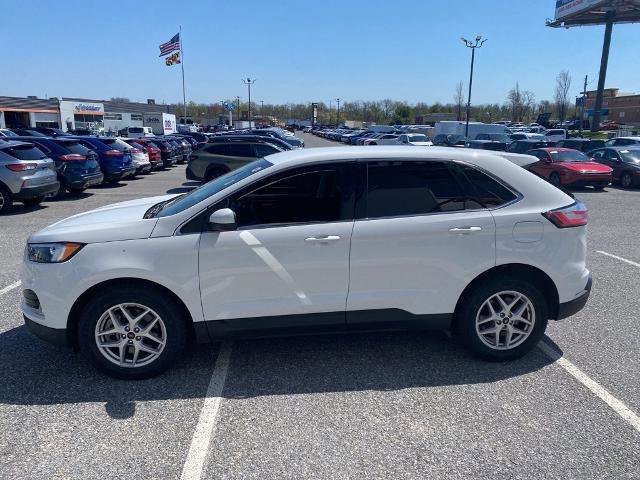 Certified 2023 Ford Edge SEL w/ Convenience Package AWD/4WD image 2