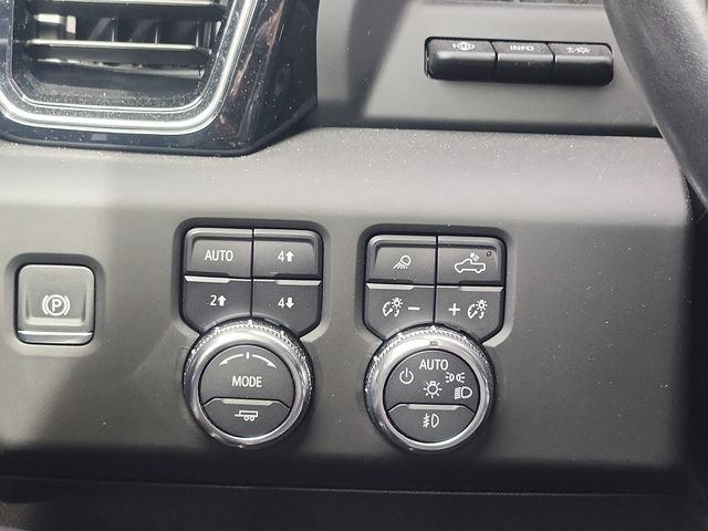 Used 2024 GMC Sierra 1500 Denali AWD/4WD image 12