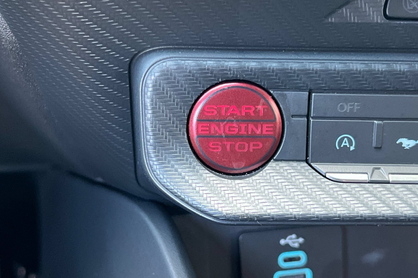 Certified 2025 Ford Mustang Coupe RWD image 31