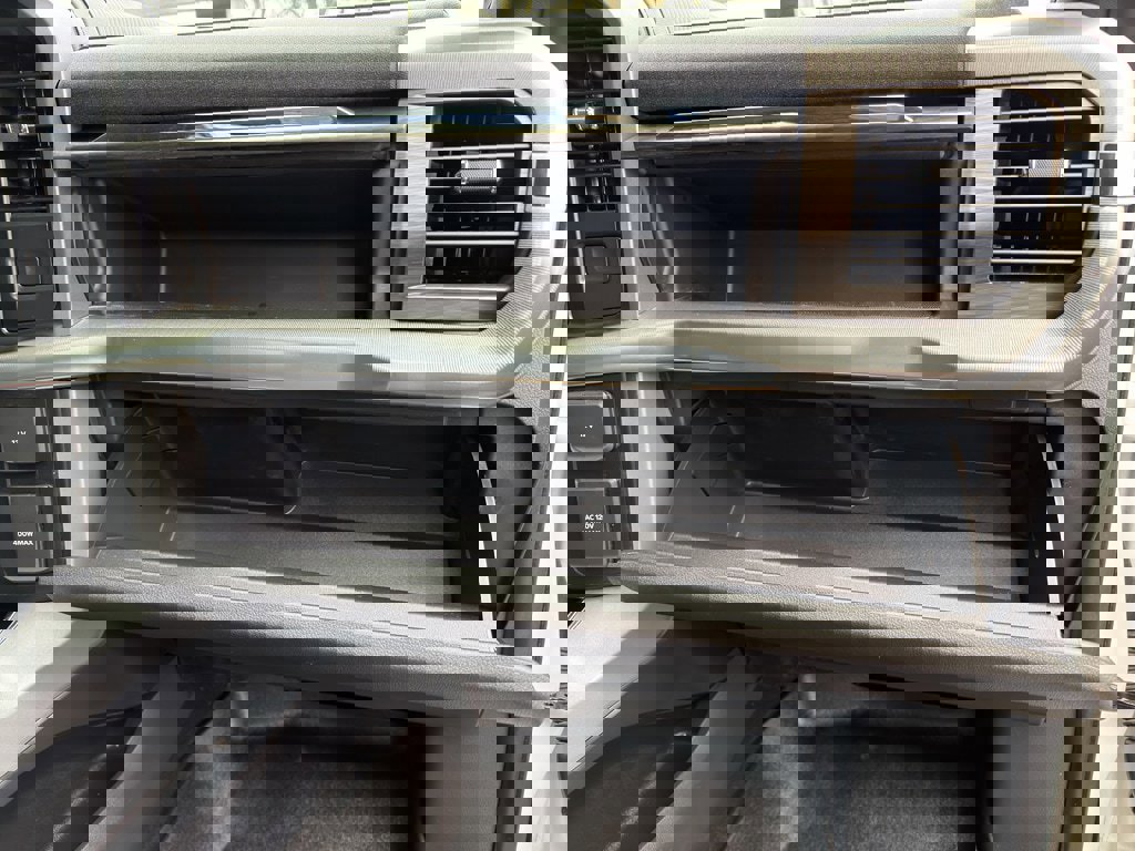 Certified 2024 Ford F150 Lariat w/ Equipment Group 502A High image 15