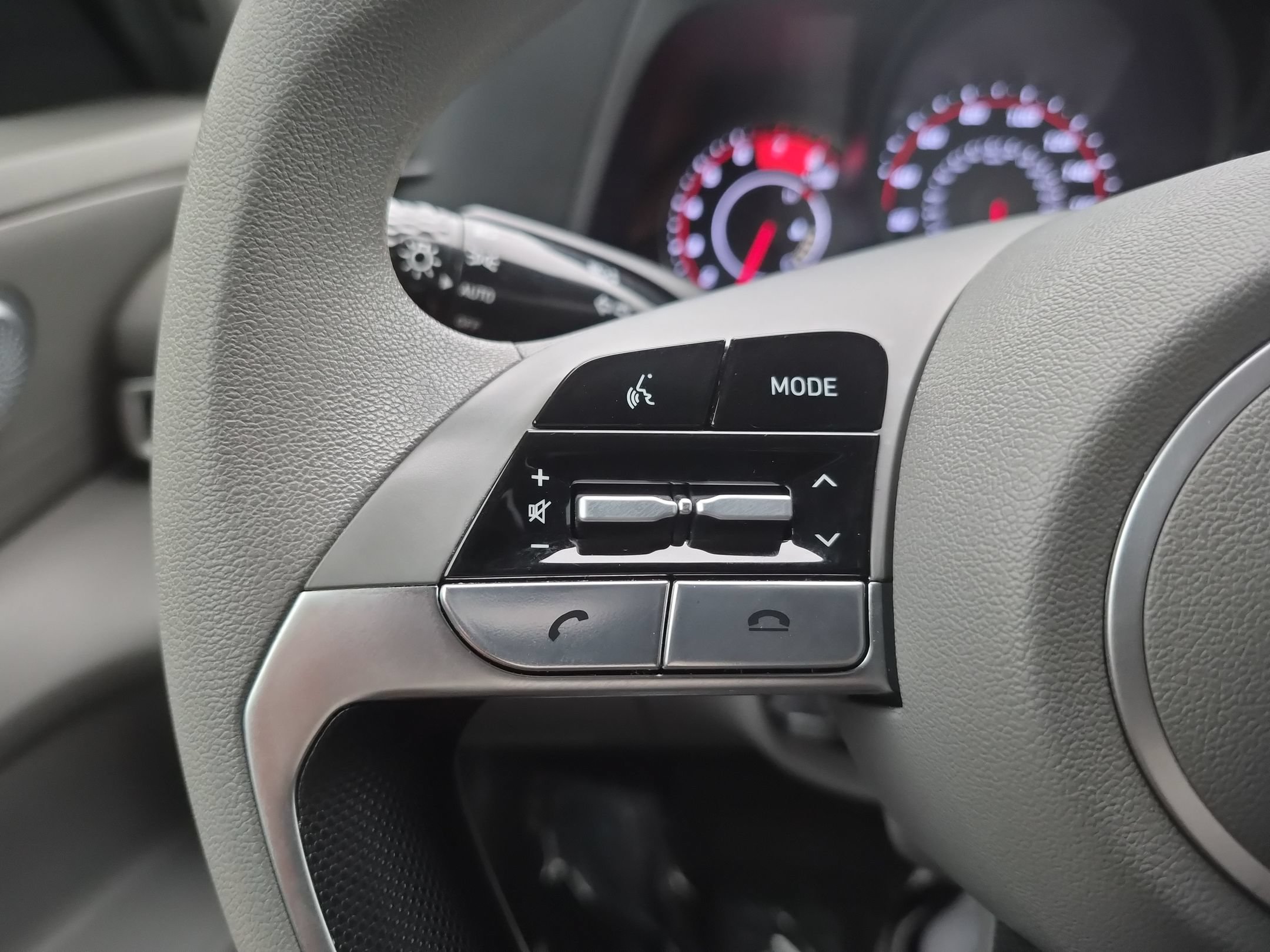 Used 2022 Hyundai Elantra SEL FWD image 18