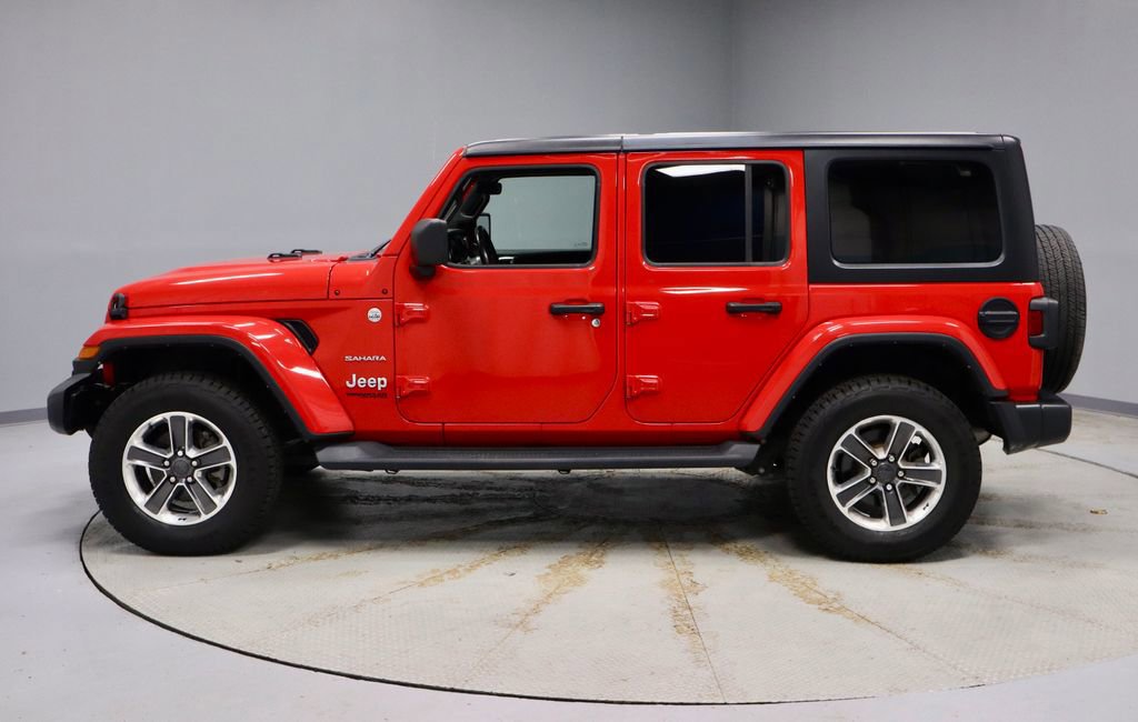 Used 2021 Jeep Wrangler Unlimited Sahara image 2