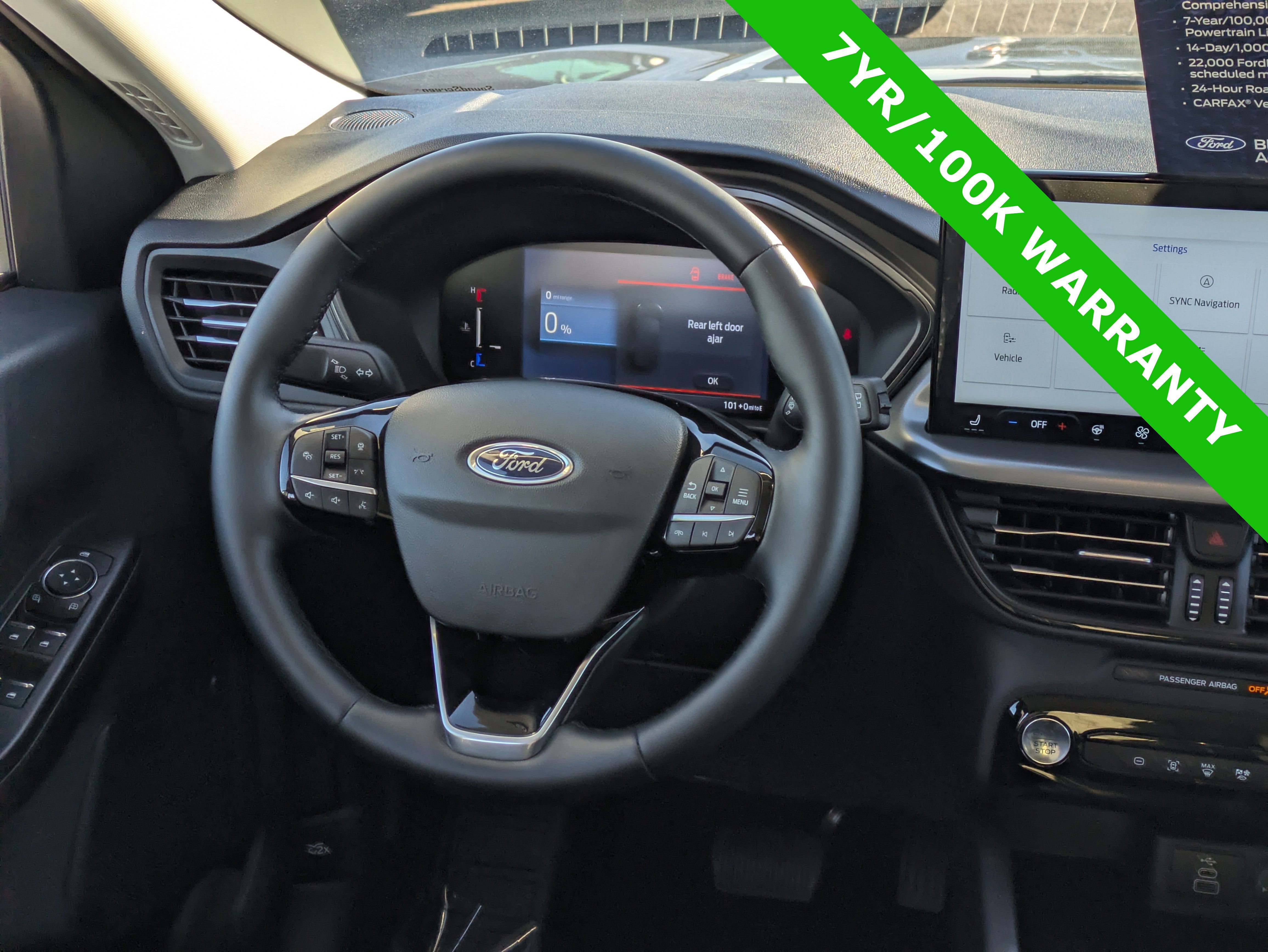 Certified 2025 Ford Escape SE FWD image 17