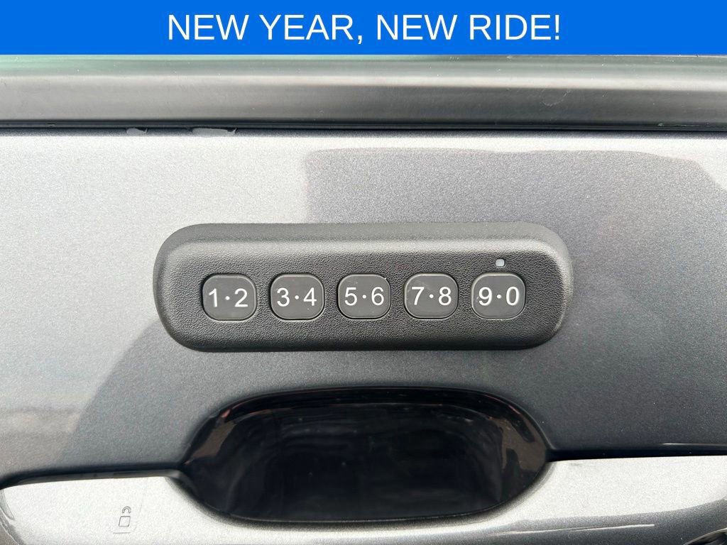 Certified 2023 Ford Explorer XLT w/ Class IV Trailer Tow Package image 11