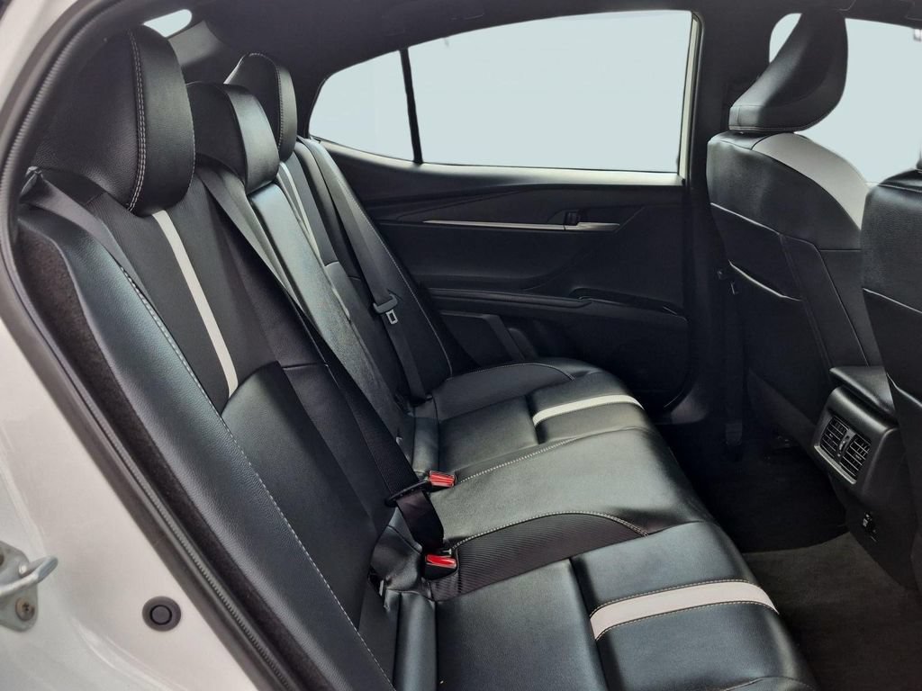 Used 2025 Toyota Camry SE FWD image 25