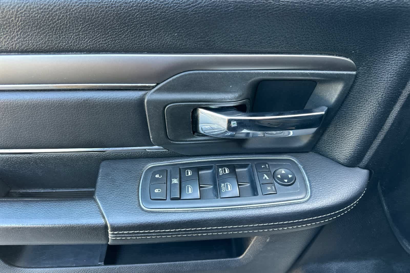 Used 2017 RAM 1500 Sport w/ Convenience Group AWD/4WD image 12