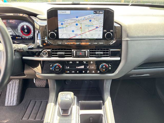 Used 2024 Nissan Pathfinder Platinum w/ Black Appearance Package FWD image 23