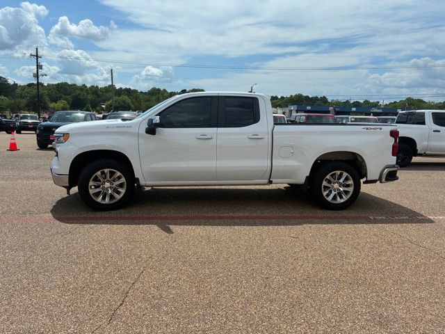 Used 2024 Chevrolet Silverado 1500 LT AWD/4WD image 4