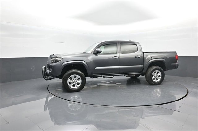 Used 2018 Toyota Tacoma SR image 4