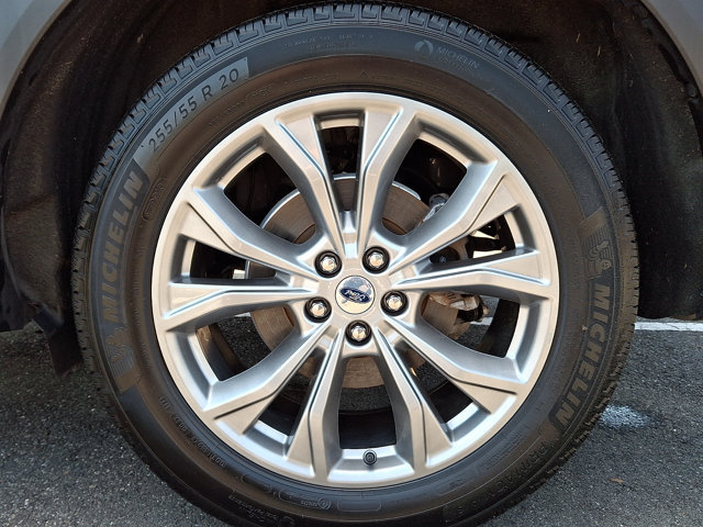 Certified 2023 Ford Explorer XLT w/ Equipment Group 202A AWD/4WD image 29