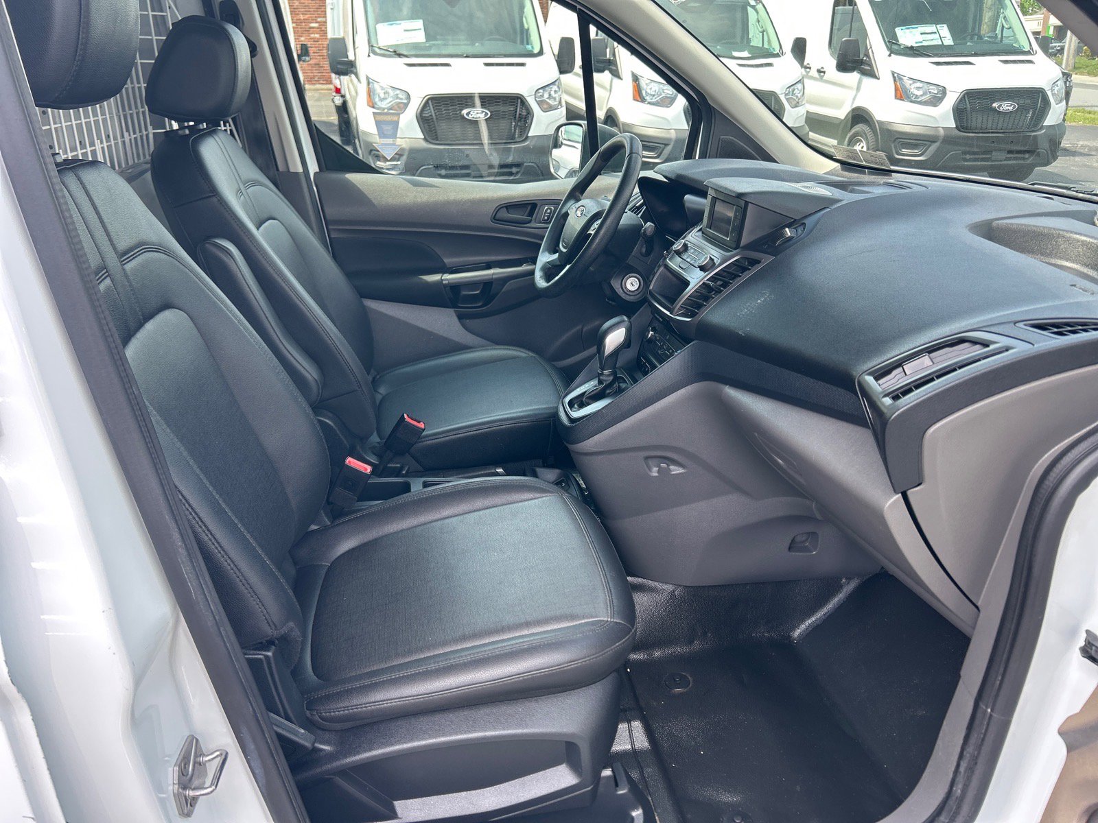 Certified 2020 Ford Transit Connect XL FWD image 14