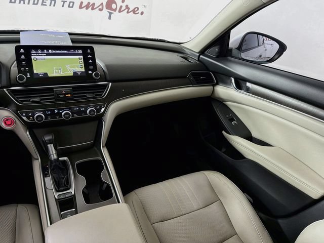 Used 2018 Honda Accord Touring image 28