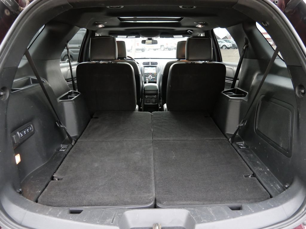 Certified 2018 Ford Explorer Platinum AWD/4WD image 9