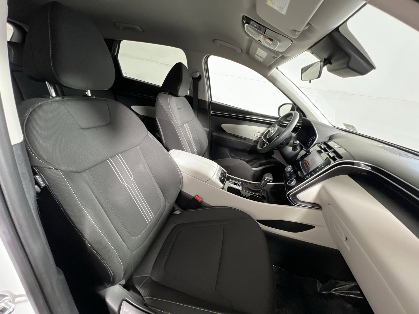 Used 2023 Hyundai Tucson SEL image 25