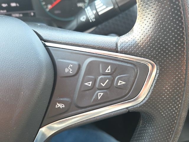 Used 2023 Chevrolet Malibu LT image 40