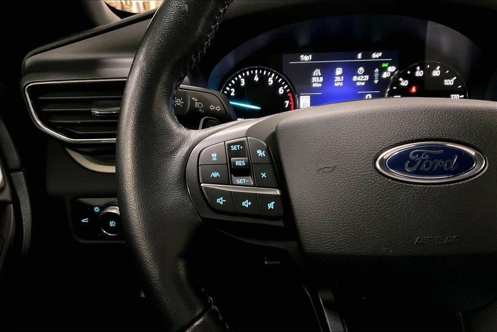Certified 2020 Ford Explorer XLT w/ Equipment Group 202A AWD/4WD image 17