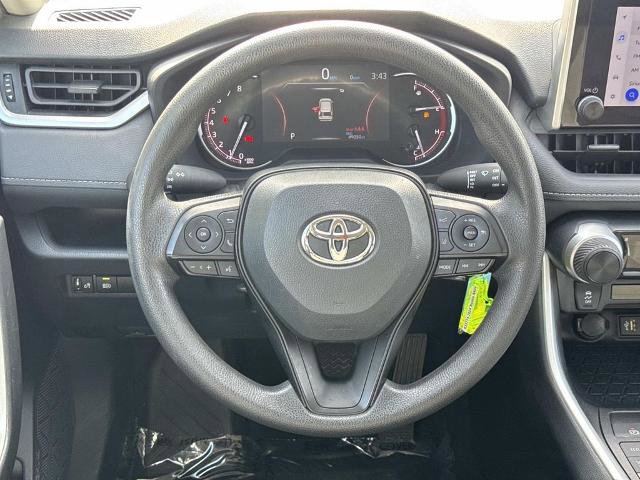 Used 2024 Toyota RAV4 LE AWD/4WD image 13