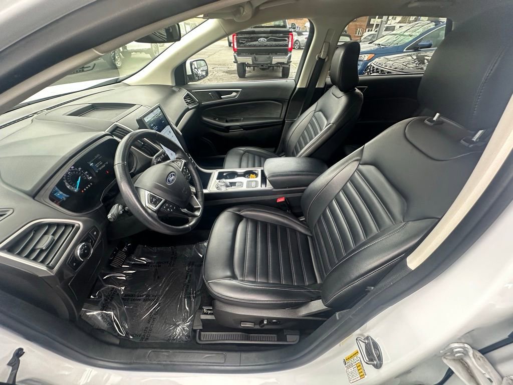 Certified 2024 Ford Edge SEL AWD/4WD image 9