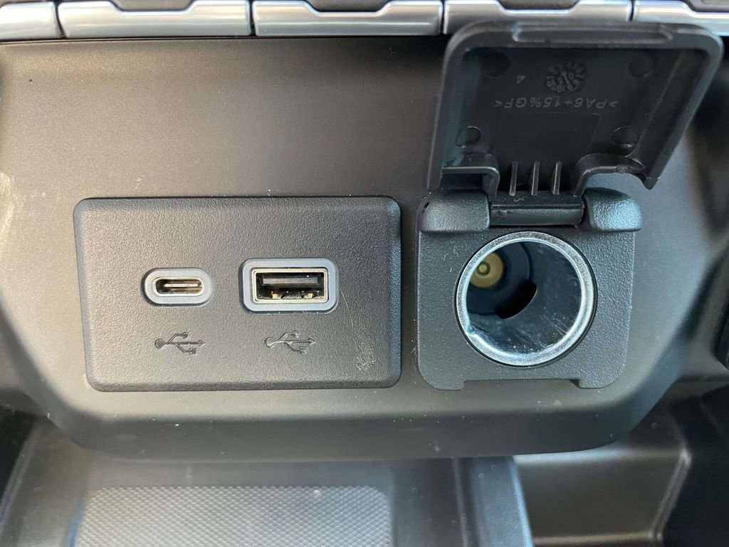 Used 2020 Chevrolet Silverado 1500 LTZ w/ LTZ Premium Package image 25