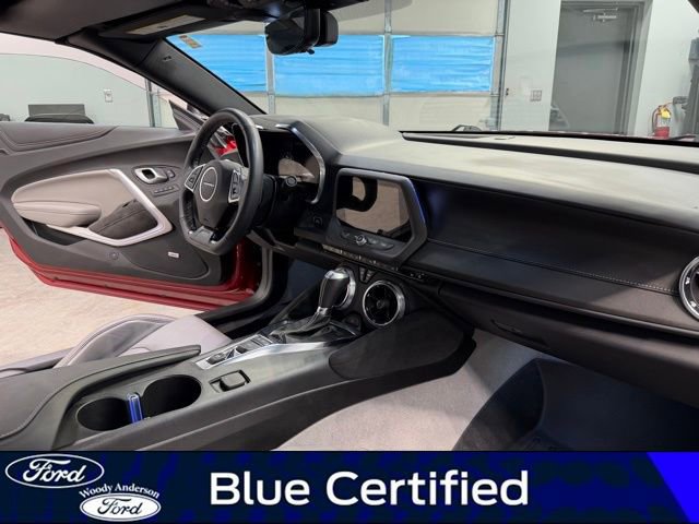 Used 2023 Chevrolet Camaro LT w/ RS Package image 25