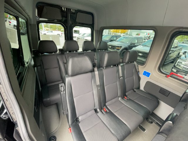 Used 2018 Mercedes-Benz Sprinter 2500 image 27