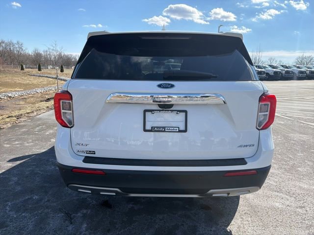 Certified 2022 Ford Explorer XLT w/ Equipment Group 202A image 3