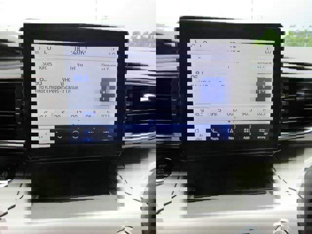 Certified 2022 Ford Explorer XLT w/ Equipment Group 202A image 12