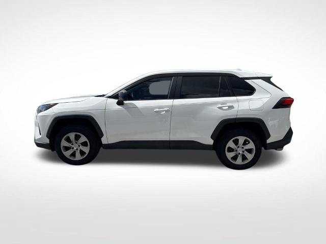 Used 2022 Toyota RAV4 LE FWD image 8