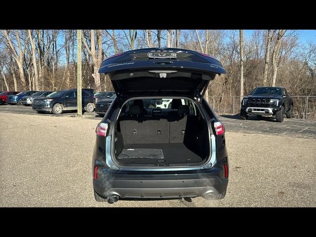 Certified 2024 Ford Edge Titanium AWD/4WD image 28