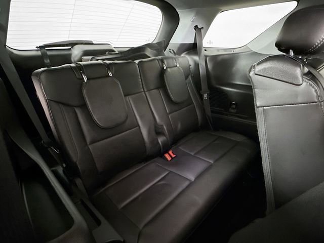 Certified 2022 Ford Explorer XLT w/ Equipment Group 202A image 27