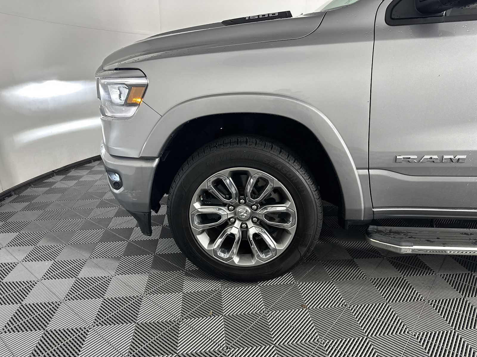 Used 2019 RAM 1500 Laramie w/ Sport Appearance Package image 11