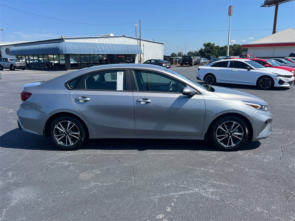 Used 2024 Kia Forte LXS image 8