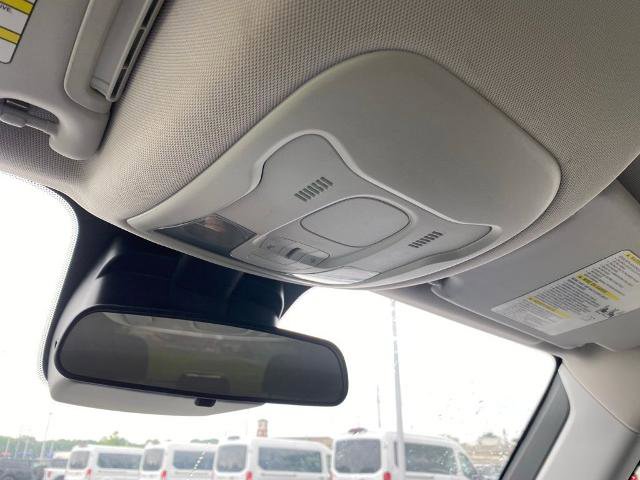 Used 2020 Jeep Renegade Latitude FWD image 24