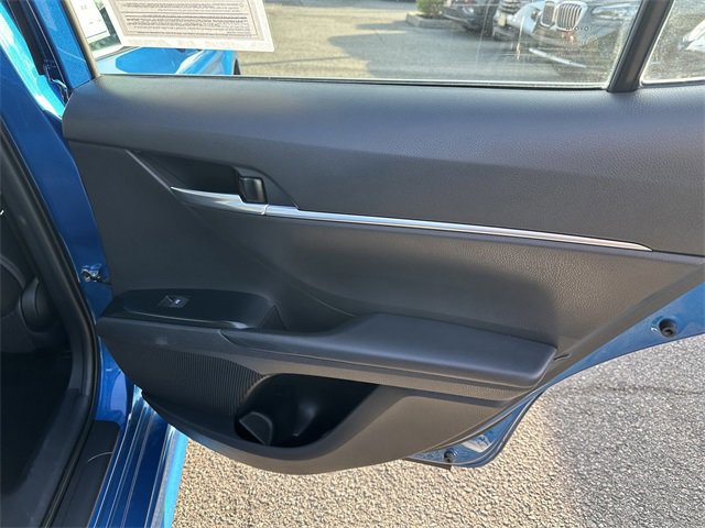 Used 2020 Toyota Camry SE image 40